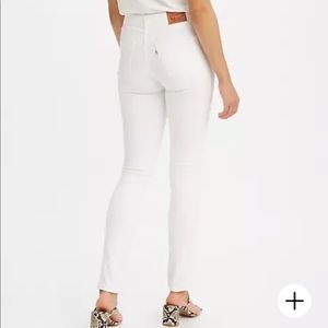 NWT White Levi Jeans